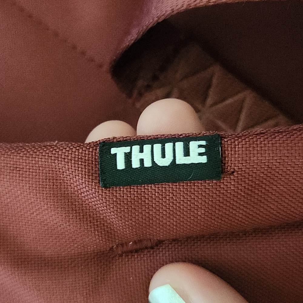 Thule Indago 23L Deep Red Backpack - Picture 4 of 8